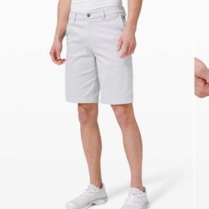 Lululemon Commission Short Qwick Oxford 11" *Relaxed
White / Black